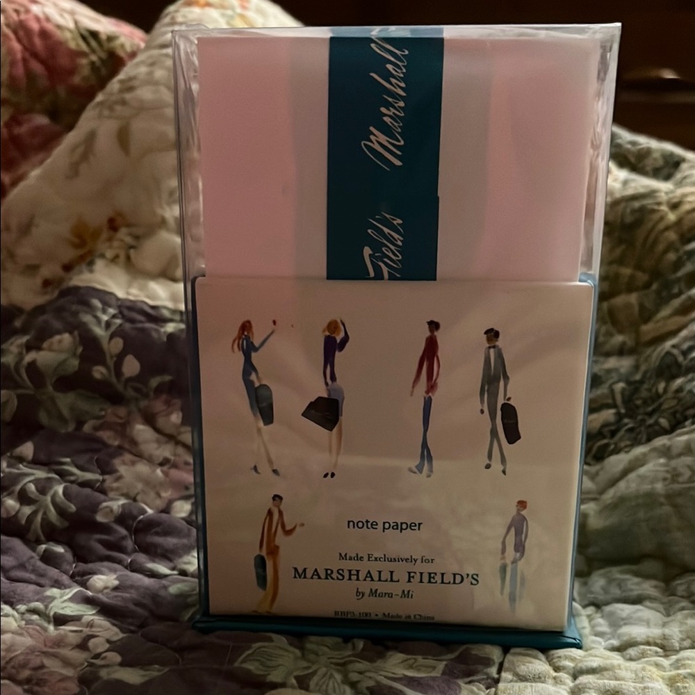 Marshall Field’s souvenir note paper caddy - Picture 4 of 4